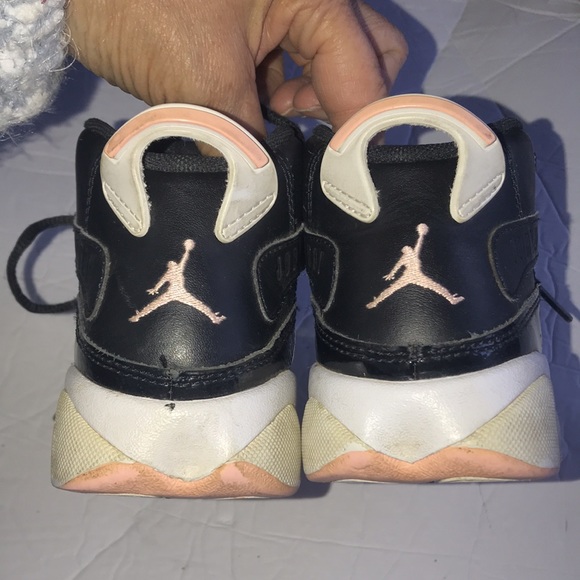 Girl’s Jordan Six Rings Basketball Shoes - Picture 4 of 10